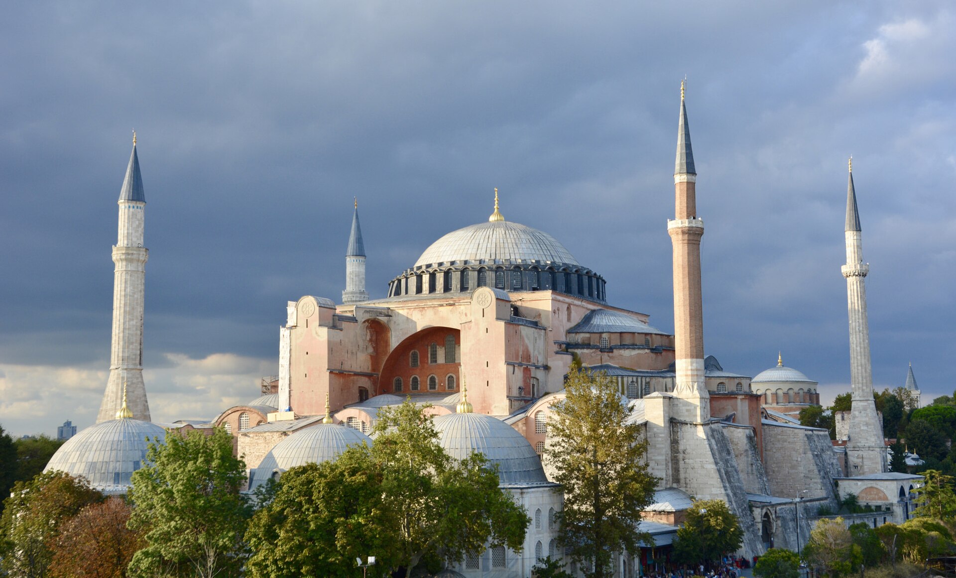 Ayasofya-i Kebir Cami-i Şerifi’nin Yeniden İbadete Açılışının Yıl Dönümünde Tek Haber Ajansı’ndan Anlamlı Mesaj