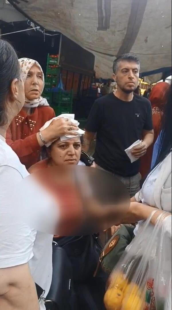 Beyoğlu’nda Semt Pazarında Kadın Müşteriye Kalasla Saldıran Pazarcı Tutuklandı