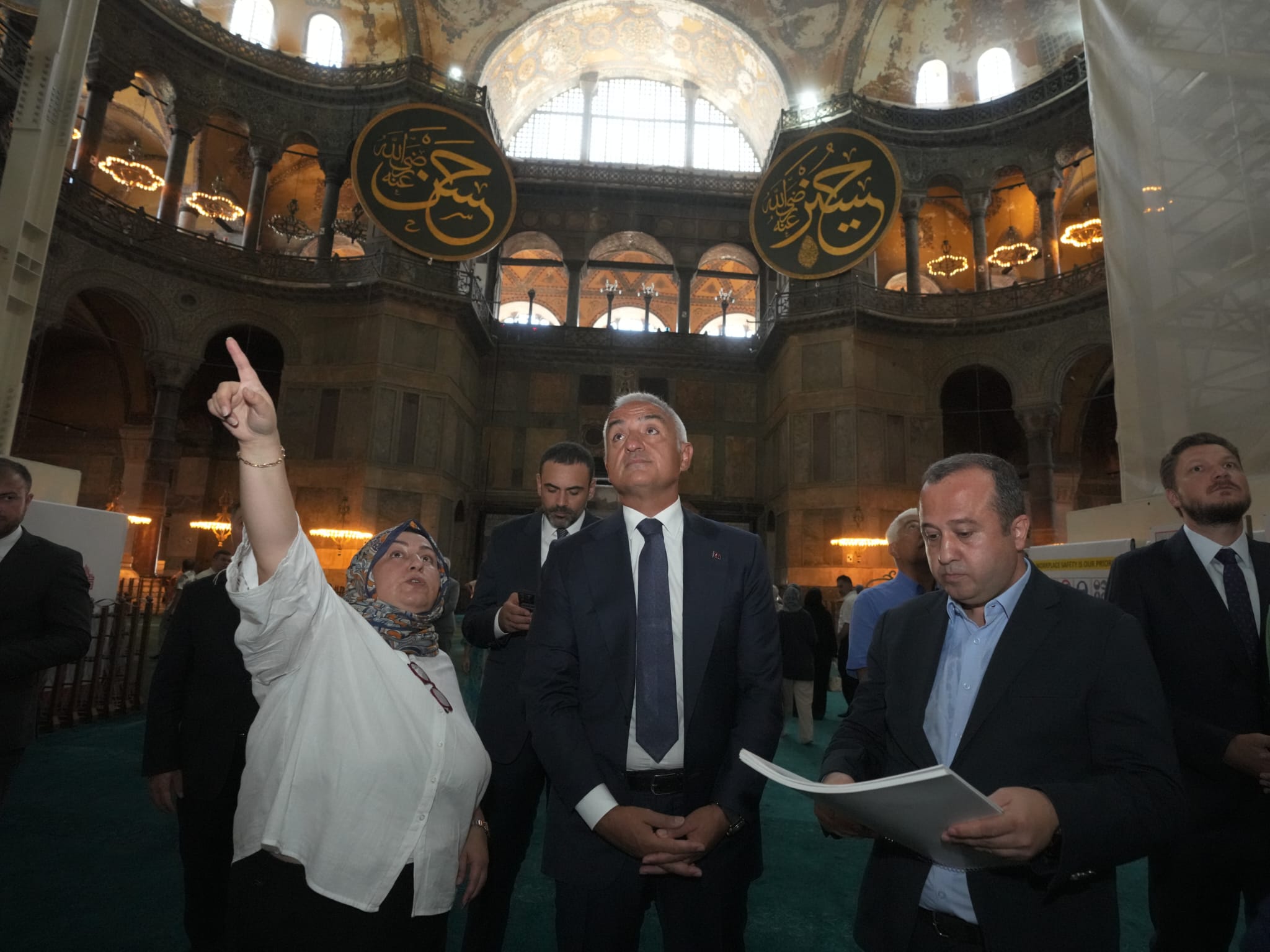 Bakan Ersoy Ayasofya’daki Tarihi Restorasyonun Detaylarını Açıkladı