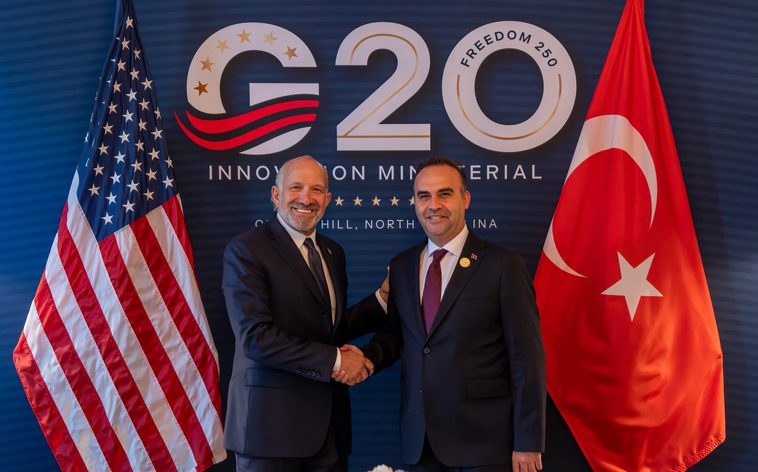 Bakan Kacır: İki Yılda 5 Milyon Vatandaşa Yapay Zeka Eğitimi Verilecek