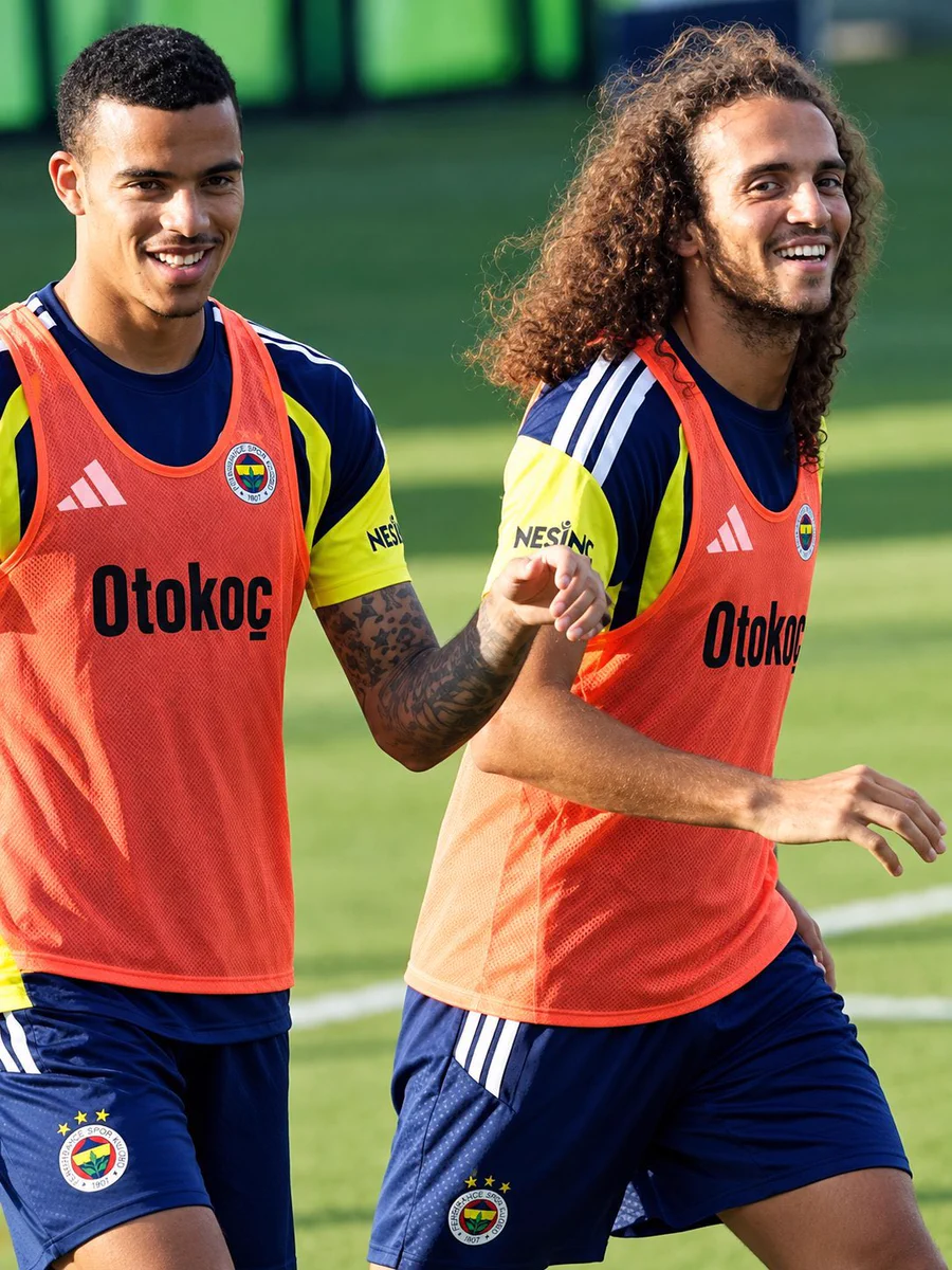 Fenerbahçe İle İki Oyuncusuna UEFA’dan Disiplin İşlemi