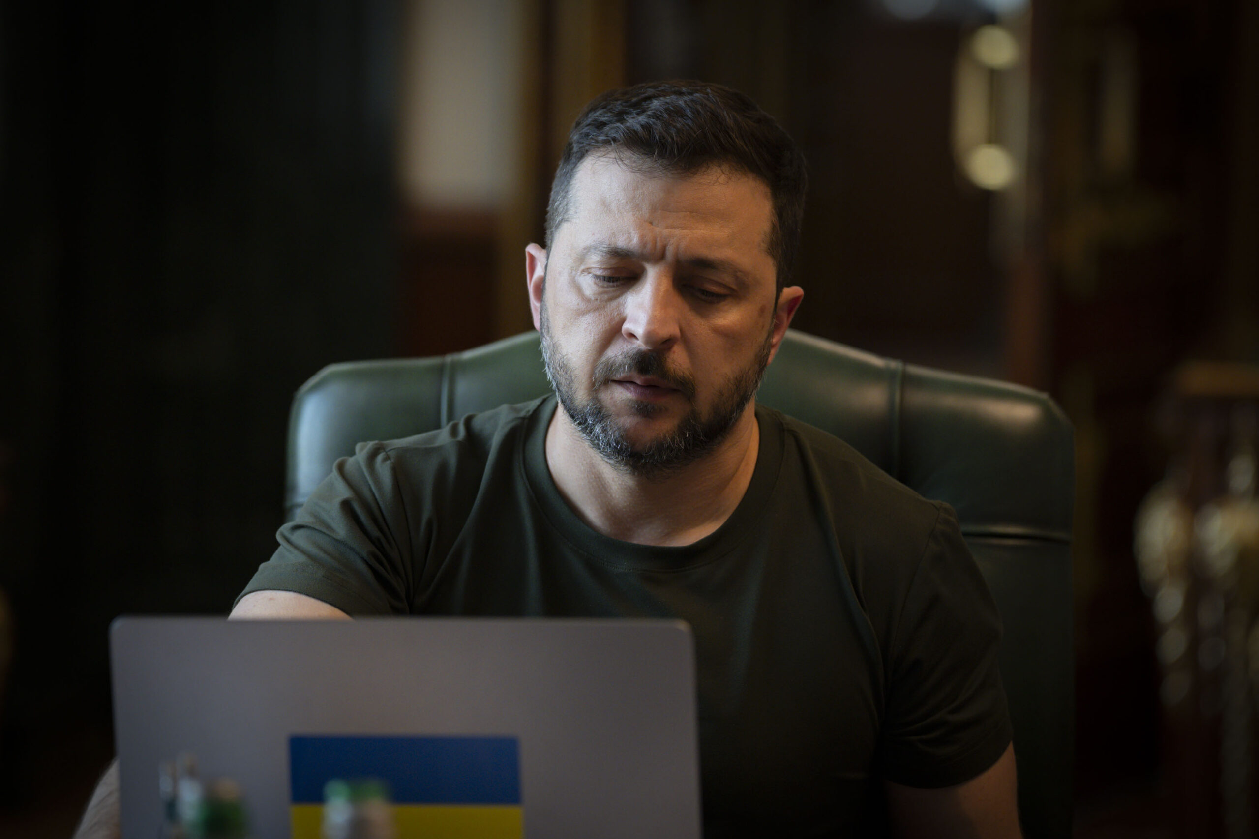 Zelenskiy: Rusya Saldırılarında 25 Kişi Öldü 100 Kişi Yaralandı