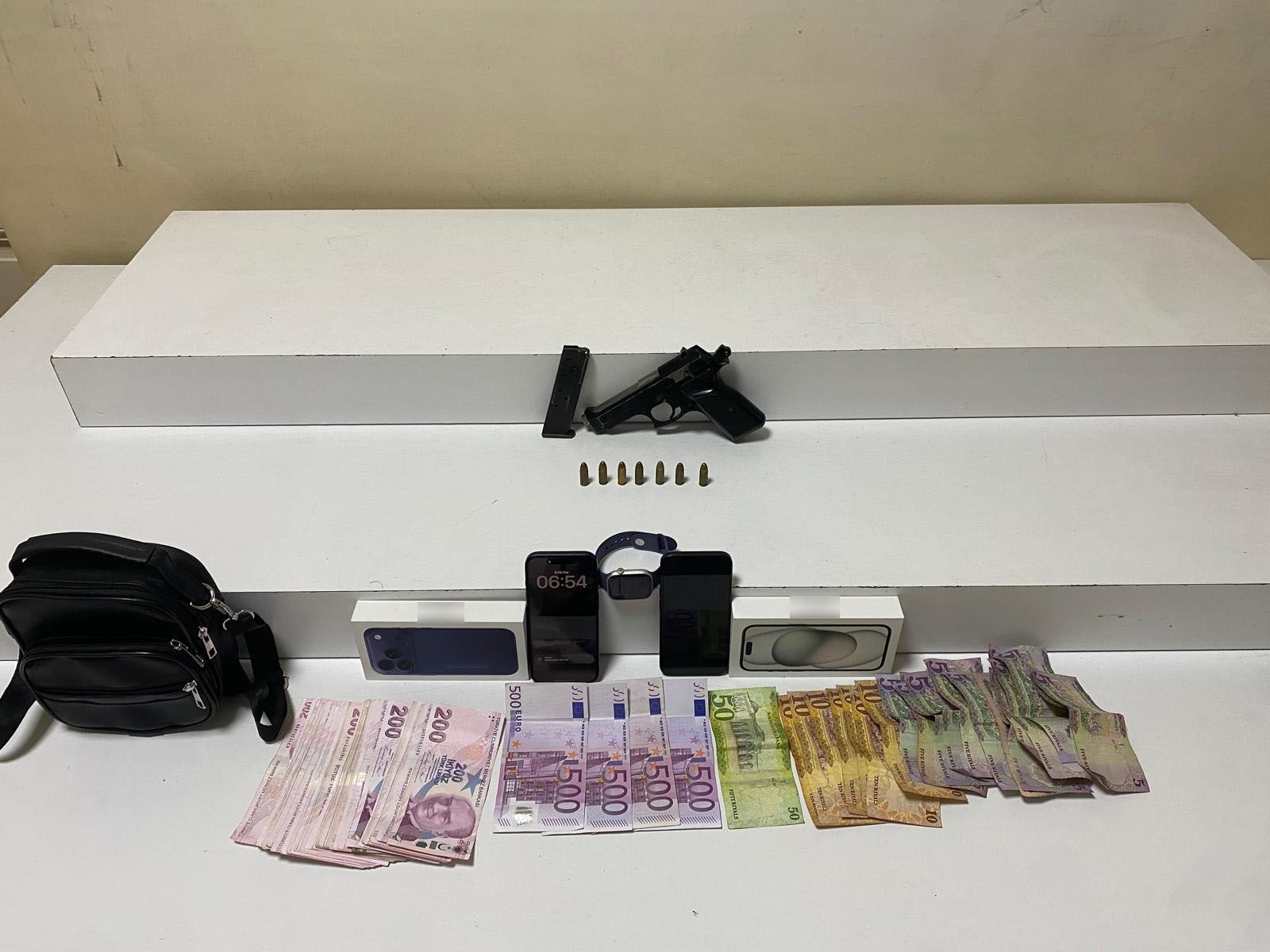 Beyoğlu’nda Camide Döviz Hırsızlığı Yapan Şüpheli Yakalandı