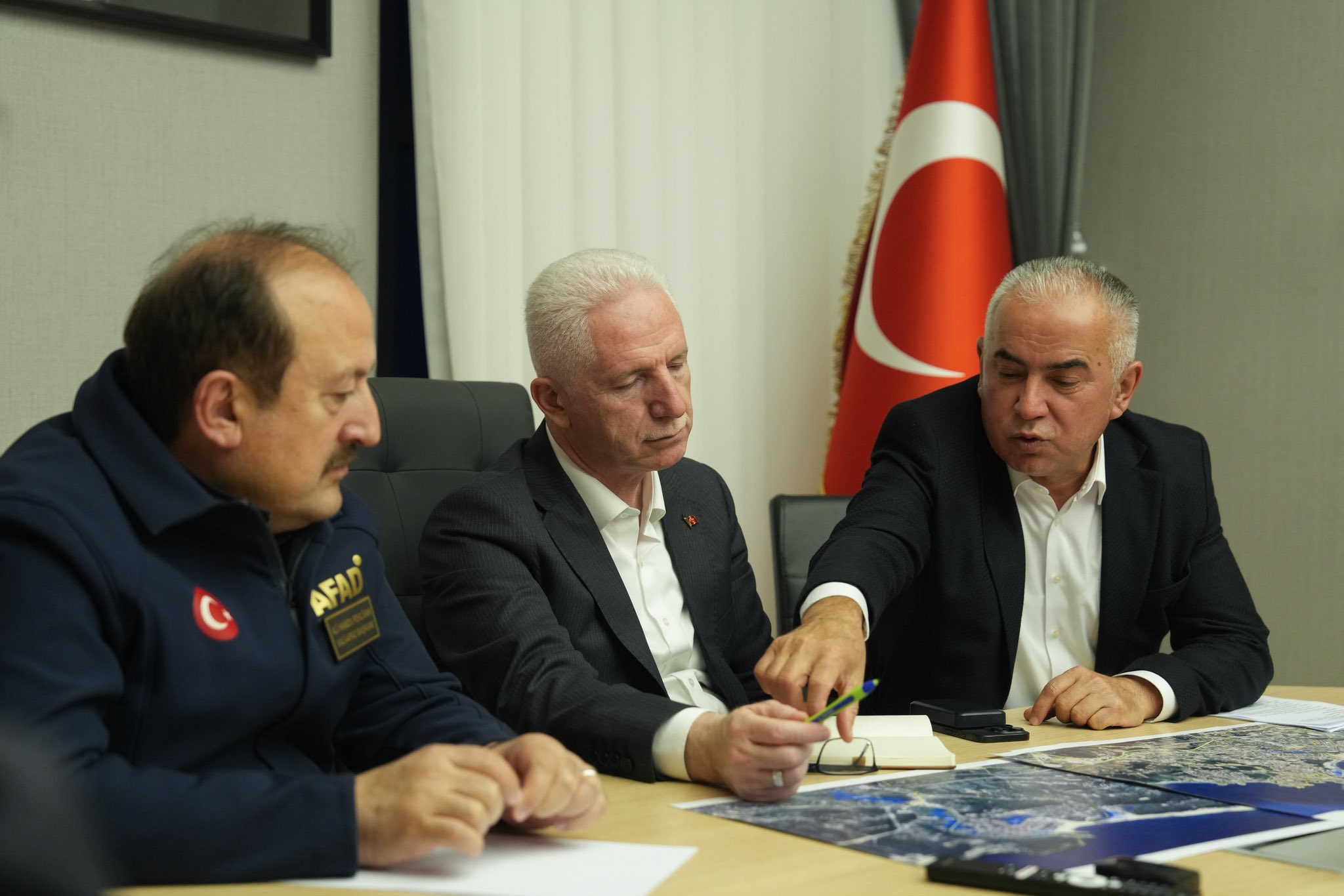 Vali Davut Gül Şile’de Sel Bölgelerini İnceledi: Yeni Yağışlar İçin Tedbirler Masada