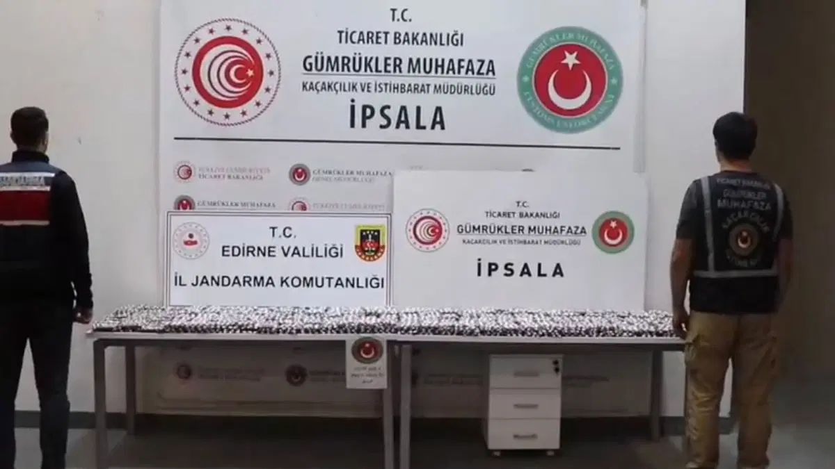 İpsala Sınır Kapısı’nda Uyuşturucu Operasyonu: 17 Binden Fazla Hap Ele Geçirildi