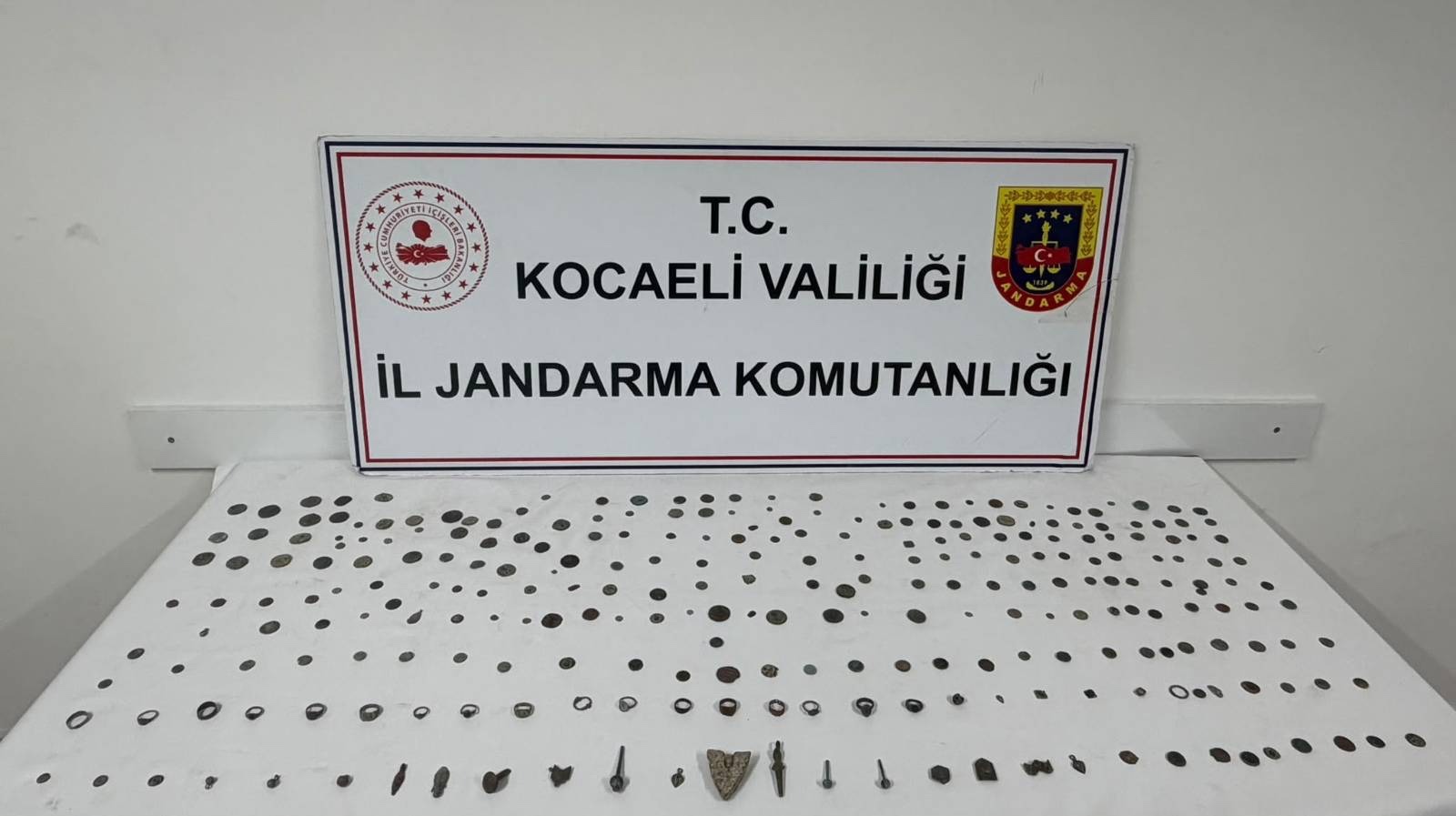 Kocaeli’de Tarihi Eser Kaçakçılığına Jandarma Engeli